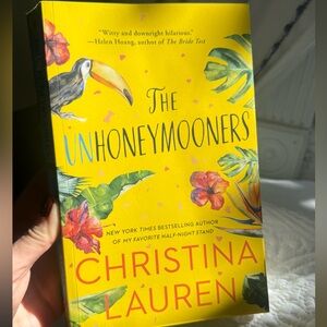 Christina Lauren The Unhoneymooners Book